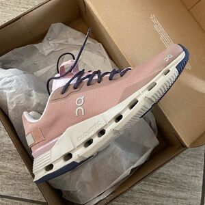 On running shoe cloud nova form